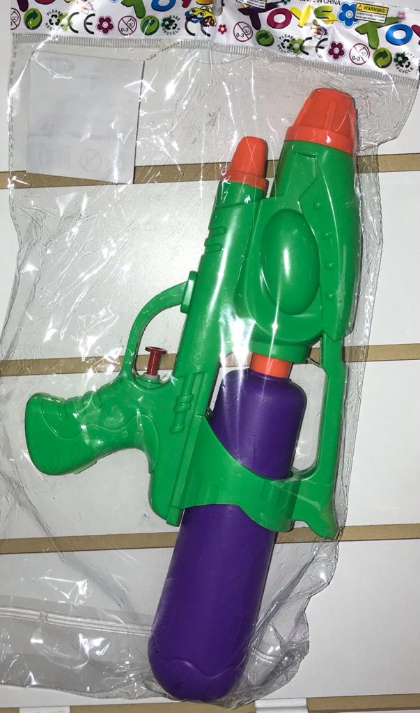 pistola de agua 32 x 16 cm /fila 28 arriba